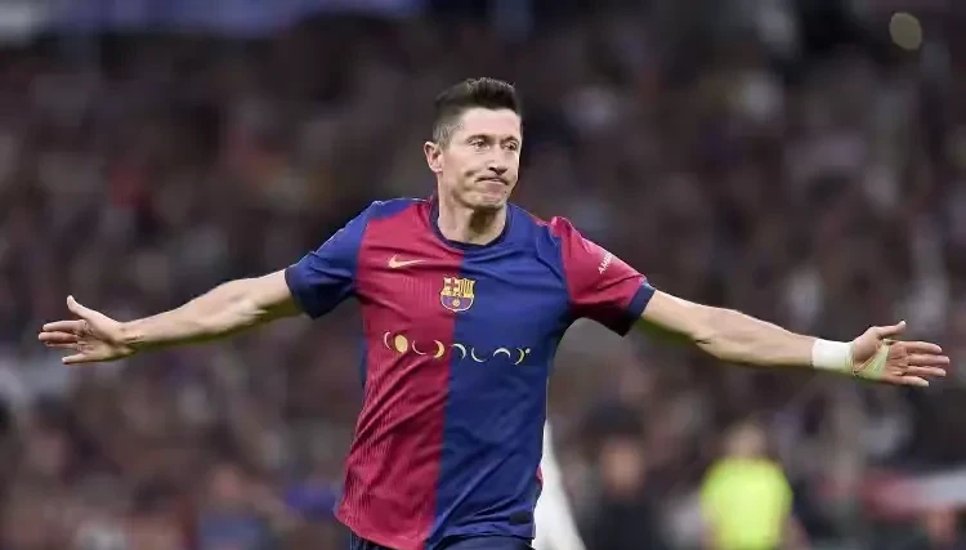 莱万多夫斯基迎来七赛季出色发挥，尤文图斯观众热烈欢呼！