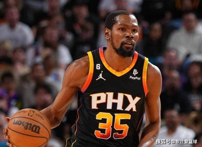 杜兰特在中国队比赛中出色防守，锐不可当引发热议！