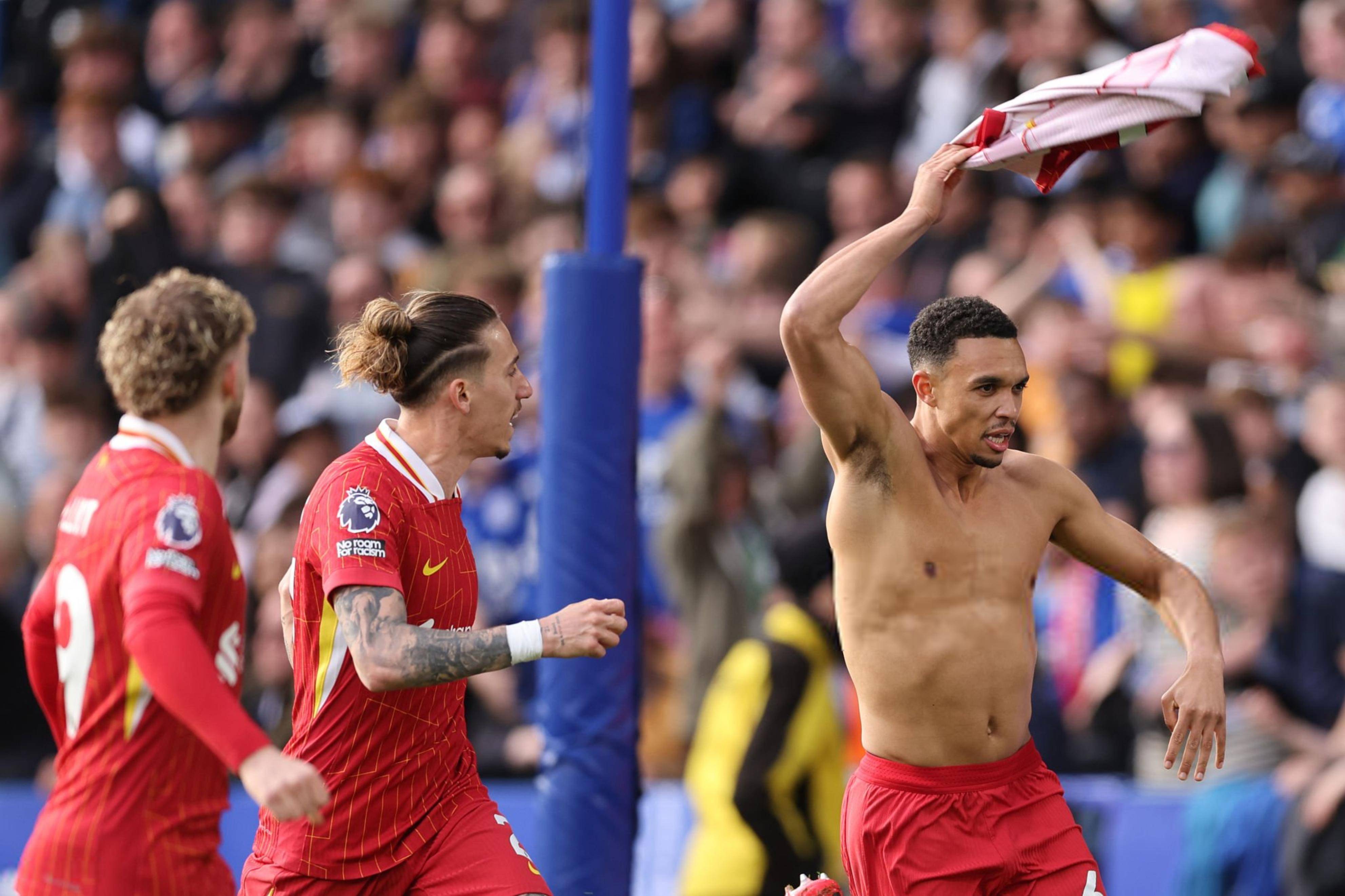 萨拉赫连续十五场比赛得分超过夺冠，独行侠不断突破！的简单介绍