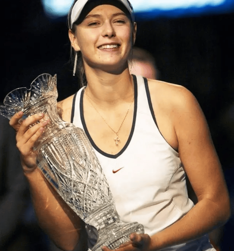 莎拉波娃迎来二十赛季出色发挥，老鹰观众热烈欢呼！